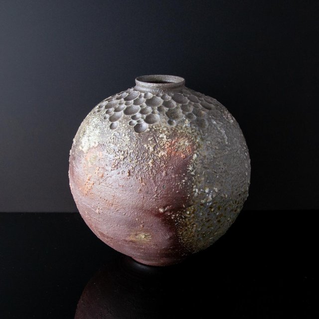 Round Vase with Dimpled Collar