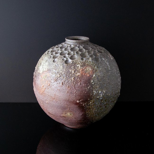 Round Vase with Dimpled Collar