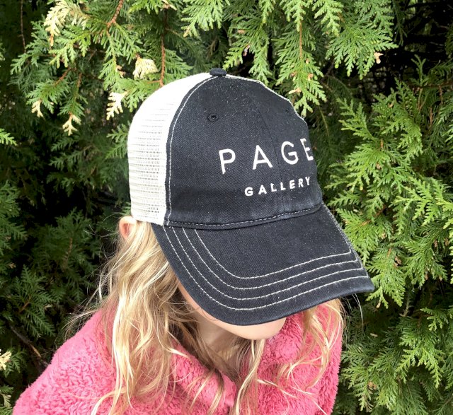 Page Gallery Hat